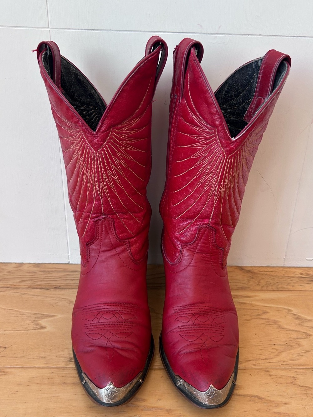 Laredo Red Vintage Leather Boots 5 1/2 Coastal Cowgirl Western Boot 20263